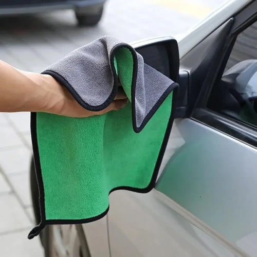 8 PCS Car Cleaning Kit with 3-in-1 Mini Vacuum Cleaner, Microfiber Cloth, Duster, Wheel Brush, Anti-Fog Spray & Glass Cleaning Tools (8 in1 Car Combo)
35%
off